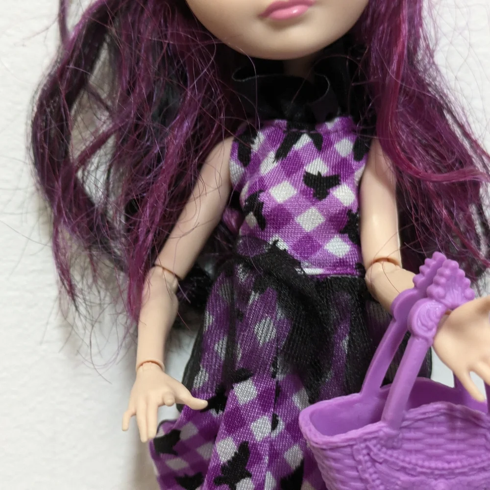 Ever After High Enchanted Picnic Raven Queen Doll